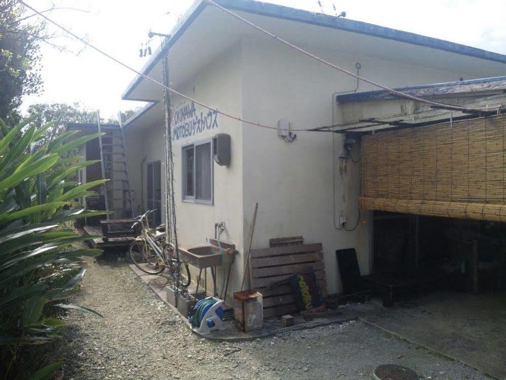 Okinawa Motobu Guest House Exterior photo