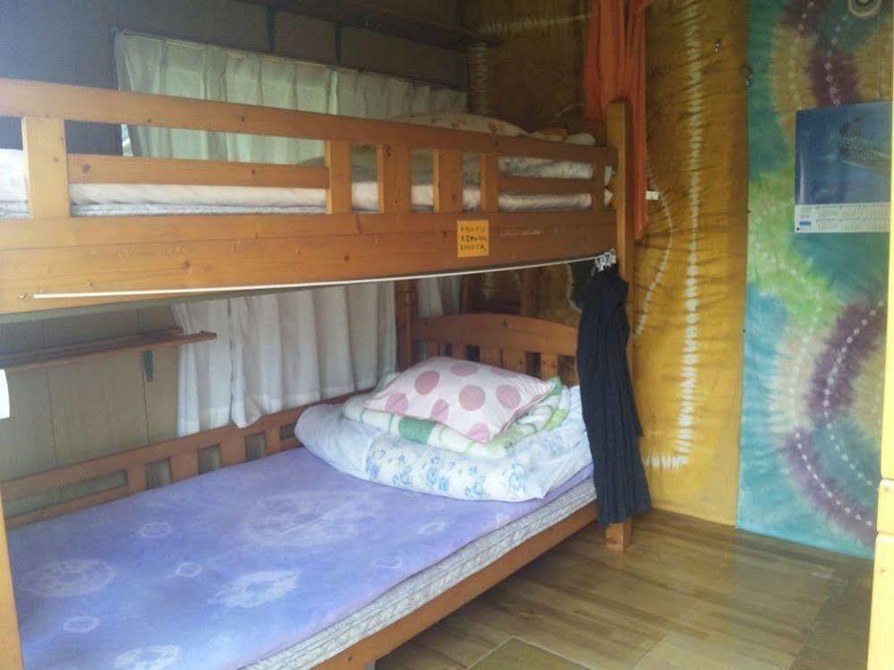 Okinawa Motobu Guest House Exterior photo